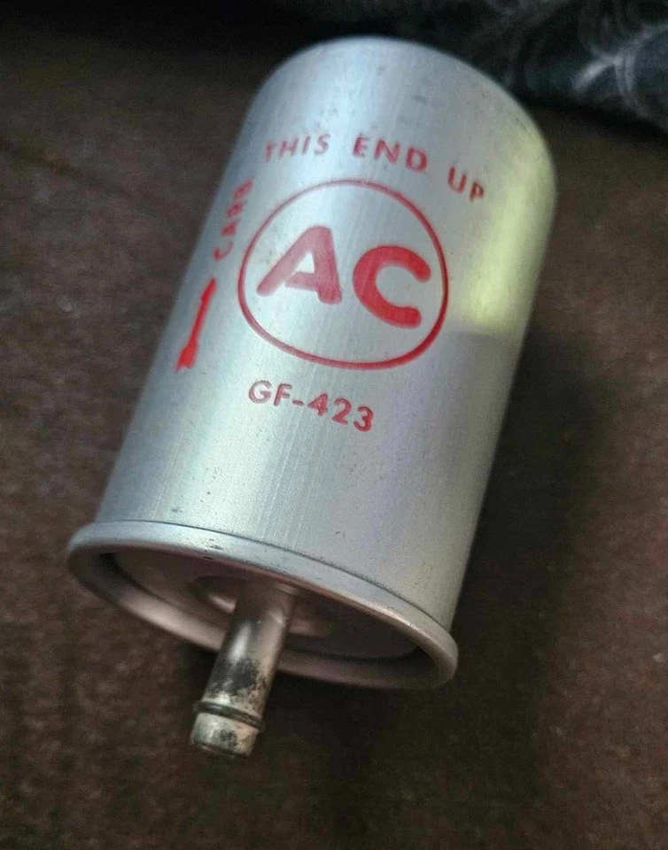 Filtro de combustible NOS 1963-1966 BUICK Invicta Wildcat Electra LeSabre V8 GM 5651305 Foto 2 de 4