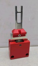 Schmersal 101025451 Actuator Key Pivoting Straight Switch Element Red BOF/HIS.2