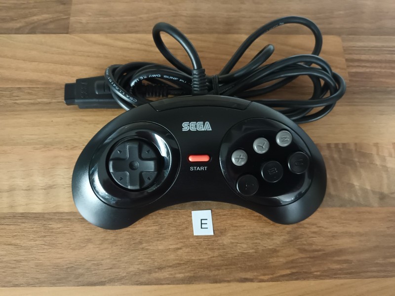 Sega Mega Drive Official 6 Button Controller - MK 1653-50 VGC