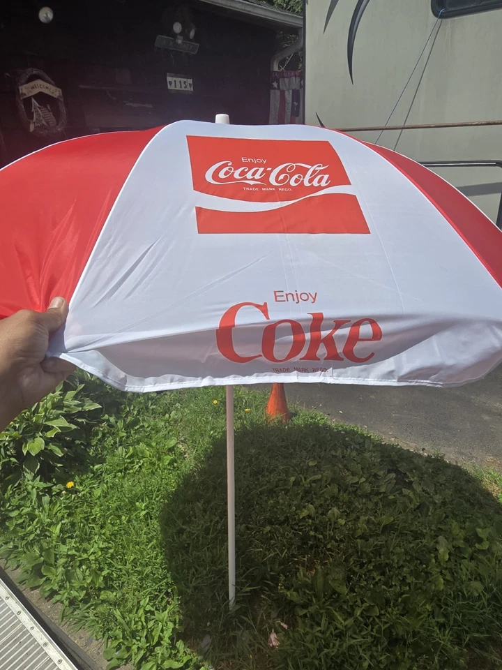 Guarda-chuva promocional Coca Cola para praia/festa/mercado vintage raro - Imagem 2 de 4