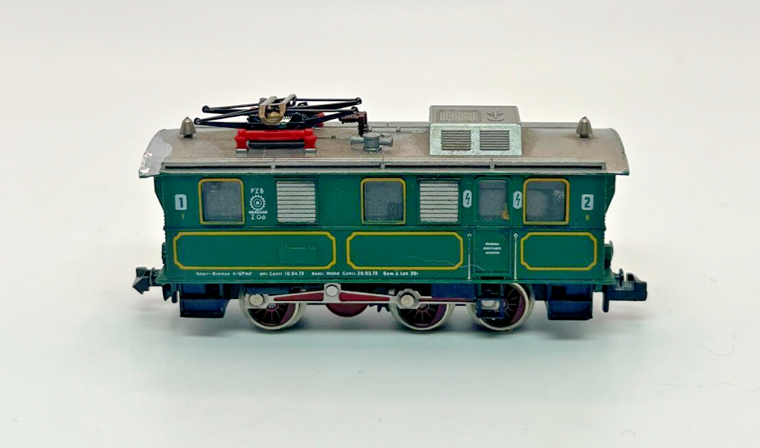 N Scale Fleischmann 7307 Green Track Cleaning Locomotive Original