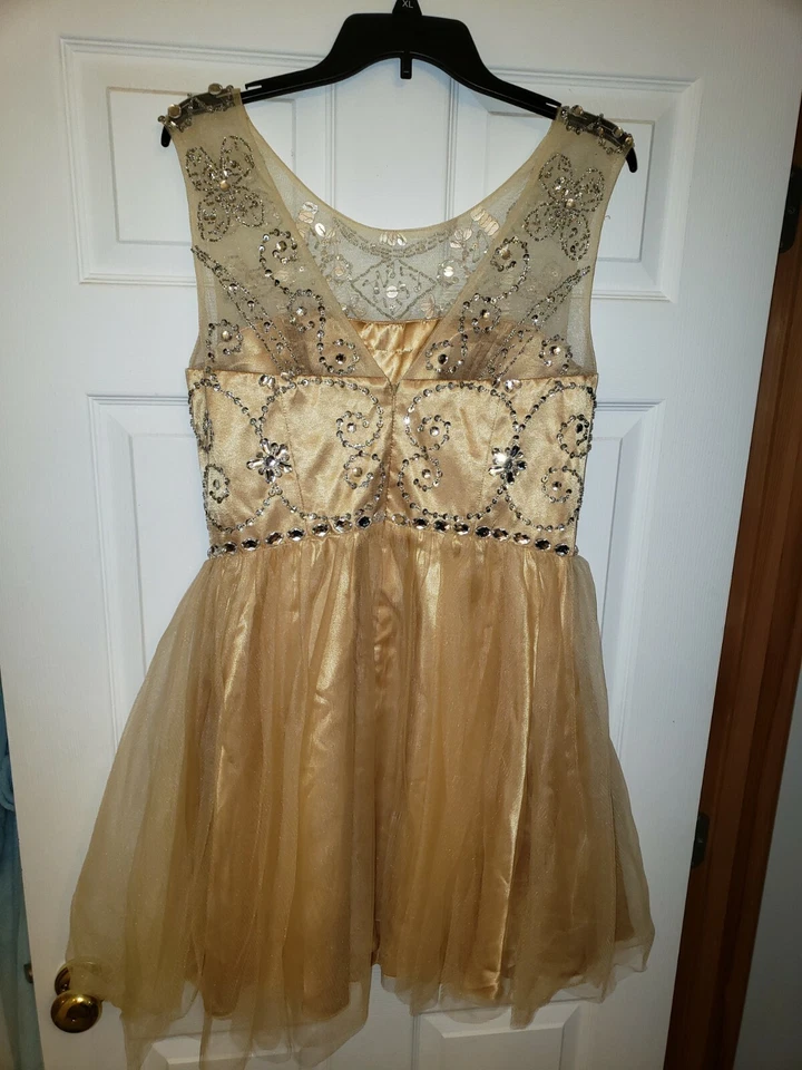 Vestido de novia Sarah para mujer. Talla 16. Nuevo sin etiquetas. Foto 3 de 4