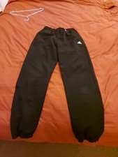 Adidas Trainingshose schwarz 13-14 Jahre sehr guter Zustand
