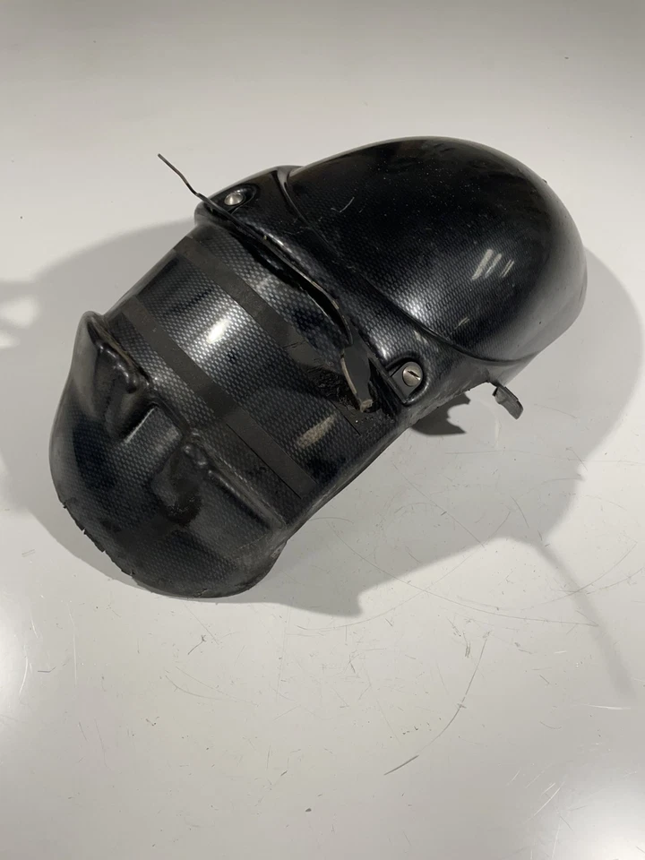 2000 - 2003 Triumph TT 600 TT600 Rear Carbon Look Mudguard Hugger Poss Broken - Image 3 of 4