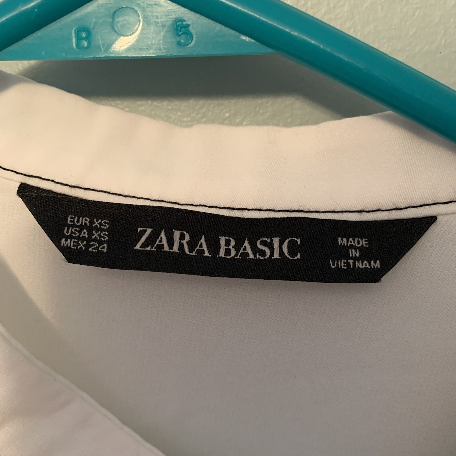 Zara Basic white long sleeve blouse button detail… - image 2