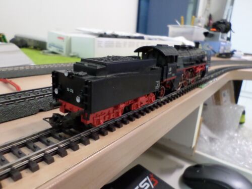 Marklin 3091 HO Steam Locomotive with Tender, 3 Rail, Digital Conversion - Picture 12 of 13