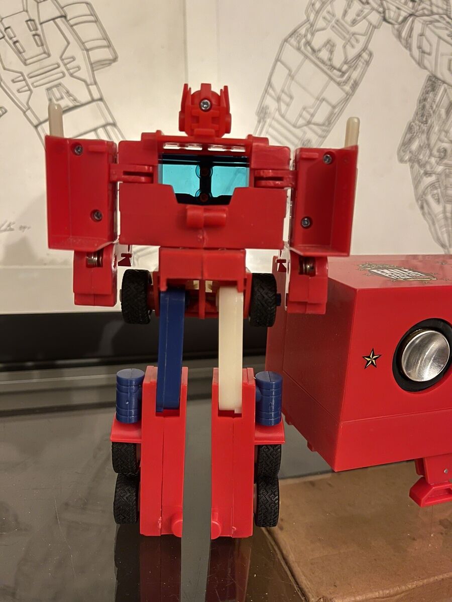 Transformers G1 Optimus Prime Apple iPod Exile Red Convoy Transformers G1 Optimus Prime Apple iPod Exile Red Convoy