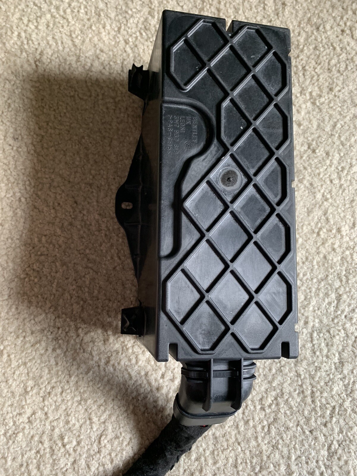 BENTLEY CONTINENTAL GT V8 4.0 FUSE BOX 3W7937619