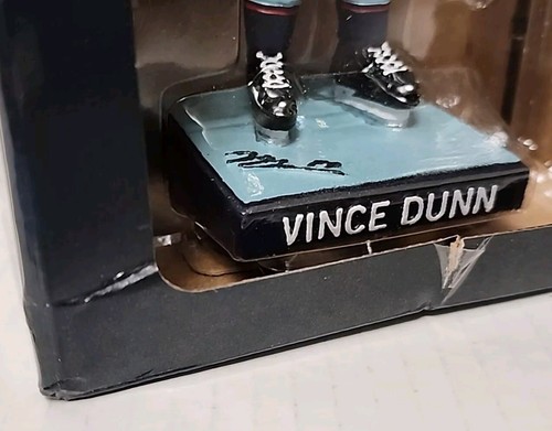 Vince Dunn NHL Seattle Kraken 2024 Bobblehead Hockey SGA 22/10/24 nuovo con scatola - Foto 8 di 10