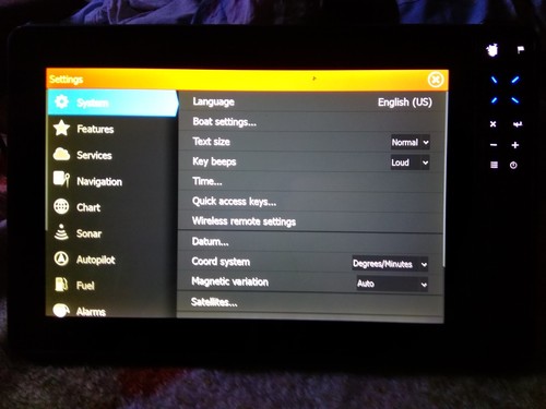 Echolot Lowrance hds live 12 mit Deutsch wetlweit version - Bild 6 von 6