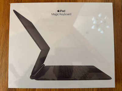 New Apple Magic Keyboard iPad Pro (3rd-6th Gen), iPad Air (M2