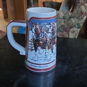 Budweiser 1989 Collector Series Clydesdales Holiday Winter Scene Stein