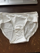 Victoria s Secret Ivory Classic Hiphugger Medium 83 Nylon NWT