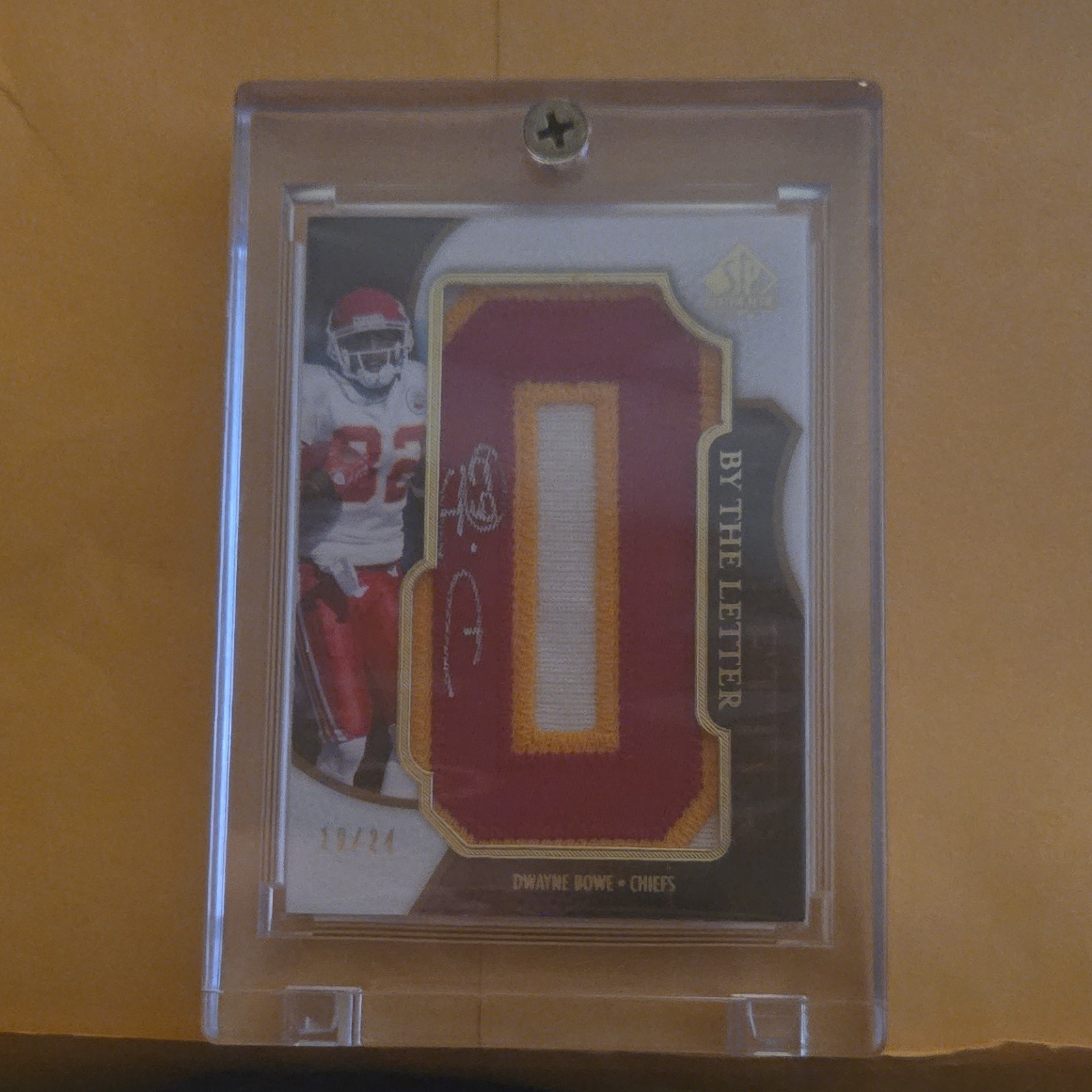 Upper Deck 2008 SP Authentic By The Letter Dwayne Bowe Chiefs Auto Patch #82/24