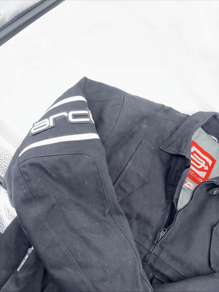 Chaqueta de moto de nieve Arctiva para hombre talla pequeña negra, chaqueta acolchada de lona usada en excelente estado Foto 3 de 4