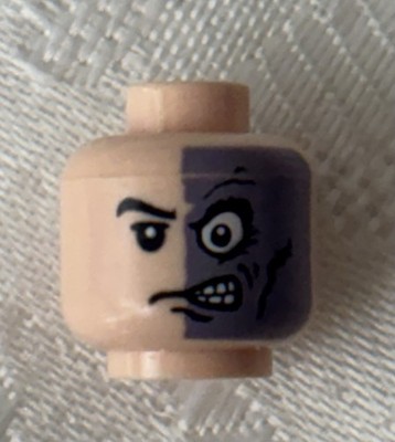 Lego Two Face Minifigure Head 7781 The Batmobile 2006 Batman I DC Superheroes