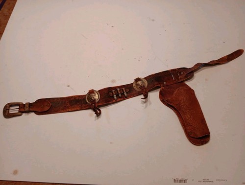 Vintage Leather CapGun/Cowboy Holster, Single, 3 Wood3n Bullets, Unbranded