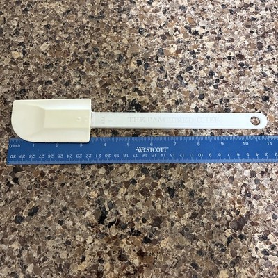 Vintage The Pampered Chef Classic Scraper White Silicone Spatula 11'' Kitchen