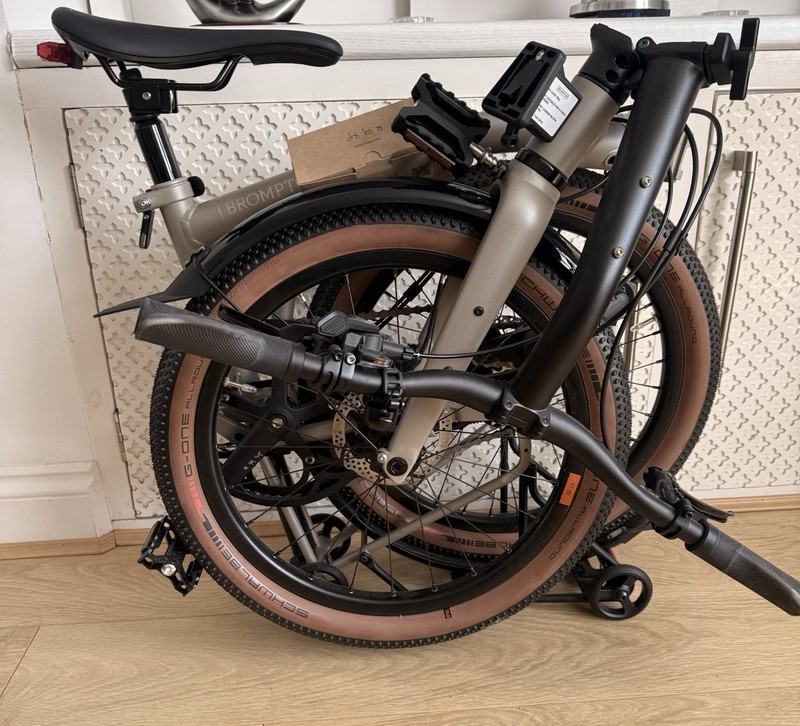 Brompton G Line, 8 speed w Roller Rack - Champanhe  - Size Medium 2024