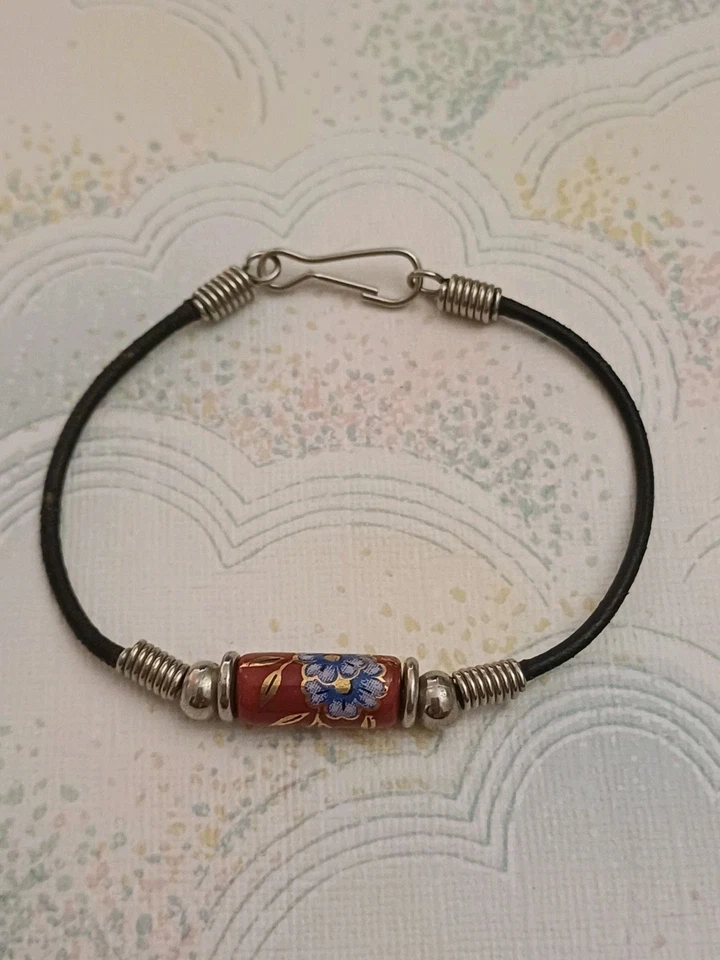 Pulsera Vintage Años 80 90 Cuentas Cerámica Roja Sobre Cordón Negro 18cm Largo Foto 2 de 4