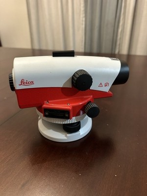 Leica NA730 plus Automatic Level Pendulum Self-Leveling Optical with Case