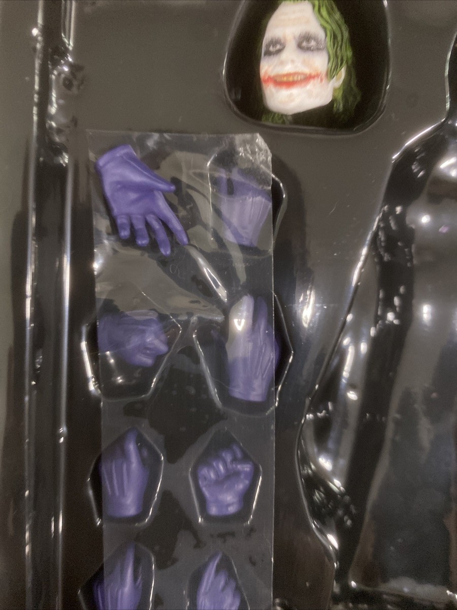 Mafex JOKER No 051 Ver 2.0 The DARK KNIGHT TRILOGY Heath Ledger
