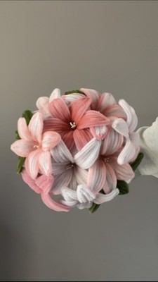 Blumensträuße aus Raupendraht