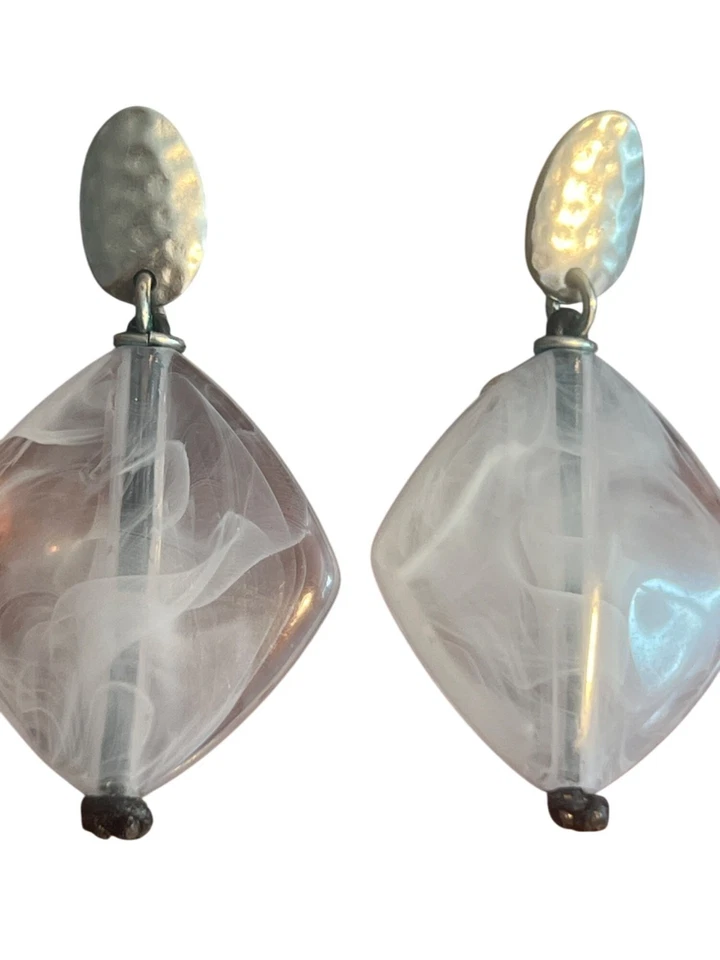 Pendientes colgantes Chicos Glacia EP martillados tono plata metal acrílico diseño 2" NUEVO Foto 2 de 4