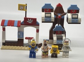 LEGO SpongeBob SquarePants Glove World 3816 100% Complete W/ Instructions