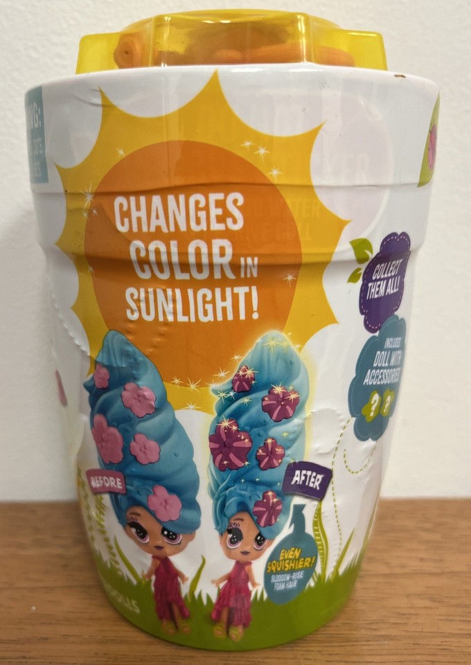 Blume Flowerpot Girls Changes Color In Sunlight Surprise Reveal Doll blume-flowerpot-girls-changes-color-in-sunlight-surprise-reveal-doll