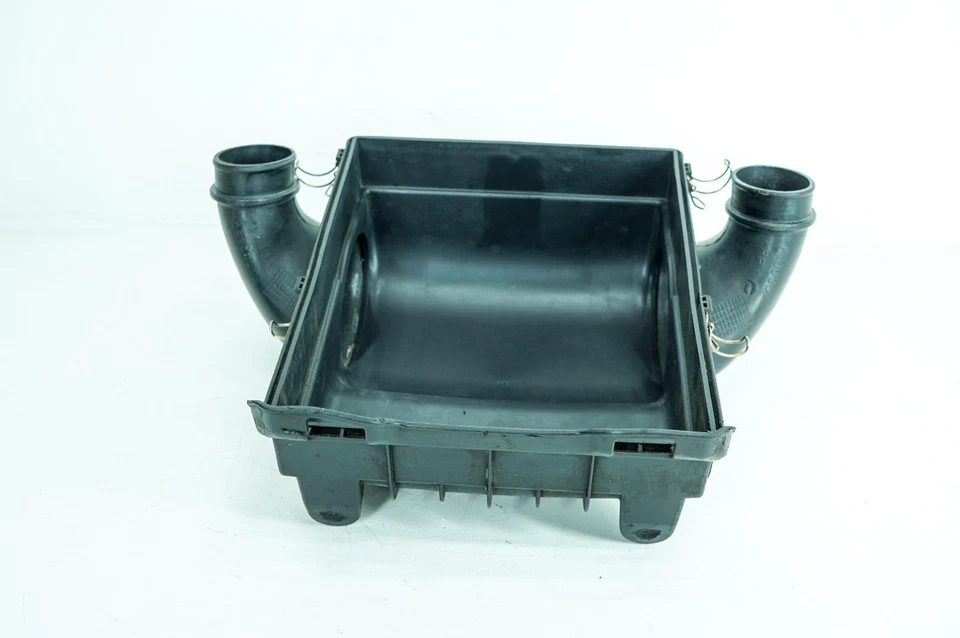 03-12 Maserati Quattroporte OEM 4,2 L Limpiador de admisión de aire Filtro Carcasa Caja 5113 Foto 2 de 4