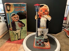 Vintage Amico/S&E Tin Battery Operated Smoking The Drinking Captain 1960s Japan