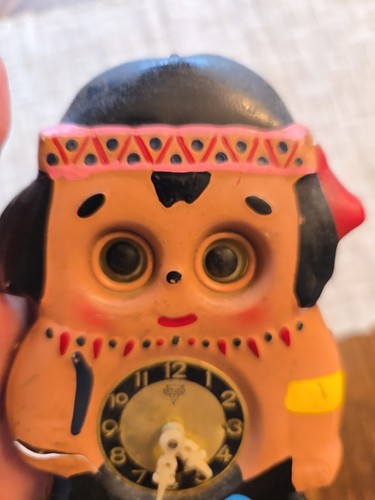 Vintage Mi-ken Wind-up Moving Eyes Pendulum Clock INDIAN BOY - Picture 4 of 14