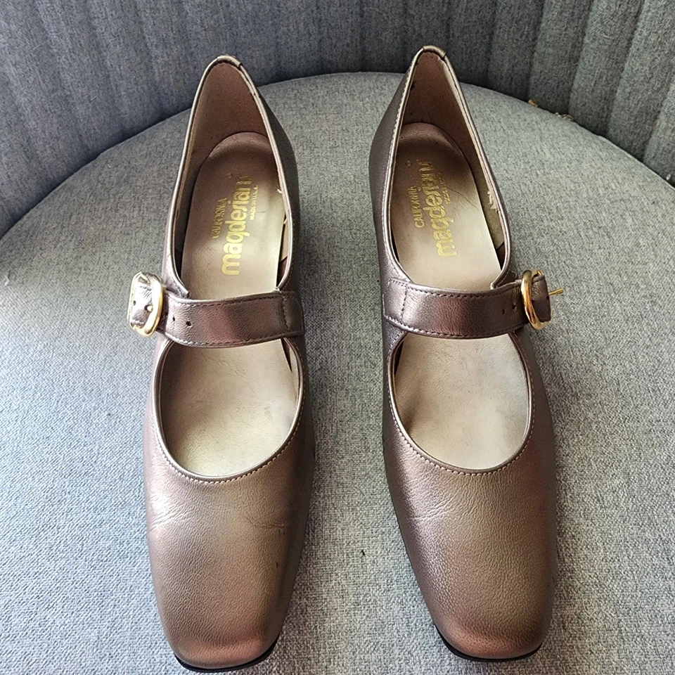 Vintage 1970s Magdesians Metallic Leather Mary Jane Heels Bronze Gold 7.5 USA - Image 2 of 4