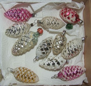 Mixed Lot 11 Vintage Cones Christmas Tree Decorations Glass Xmas Decorations Xmas