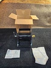 Coxreels SM12-3-100 Swivel Mount Hand Crank Hose Reel: 3/8"x100' Capacity