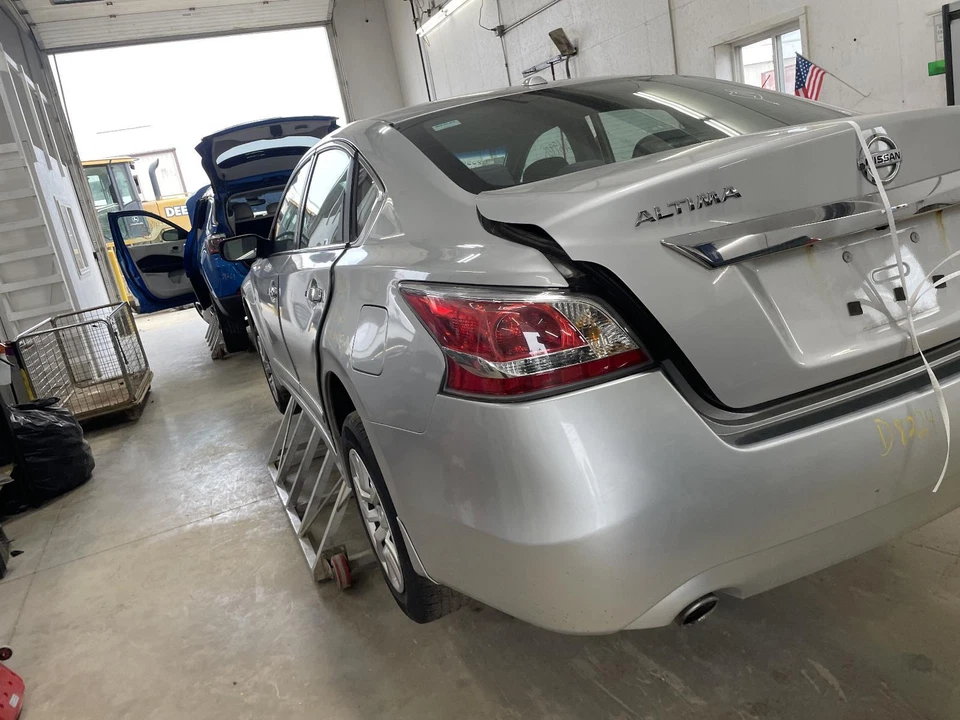 Used Front Right Seat Belt Front fits: 2014 Nissan Altima bucket passenger retra — 第 2/4 张图片