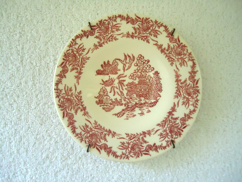 Vintage Hamilton Ross Ming Red Dinnerware C Underglaze 52 Small Plate / Saucer