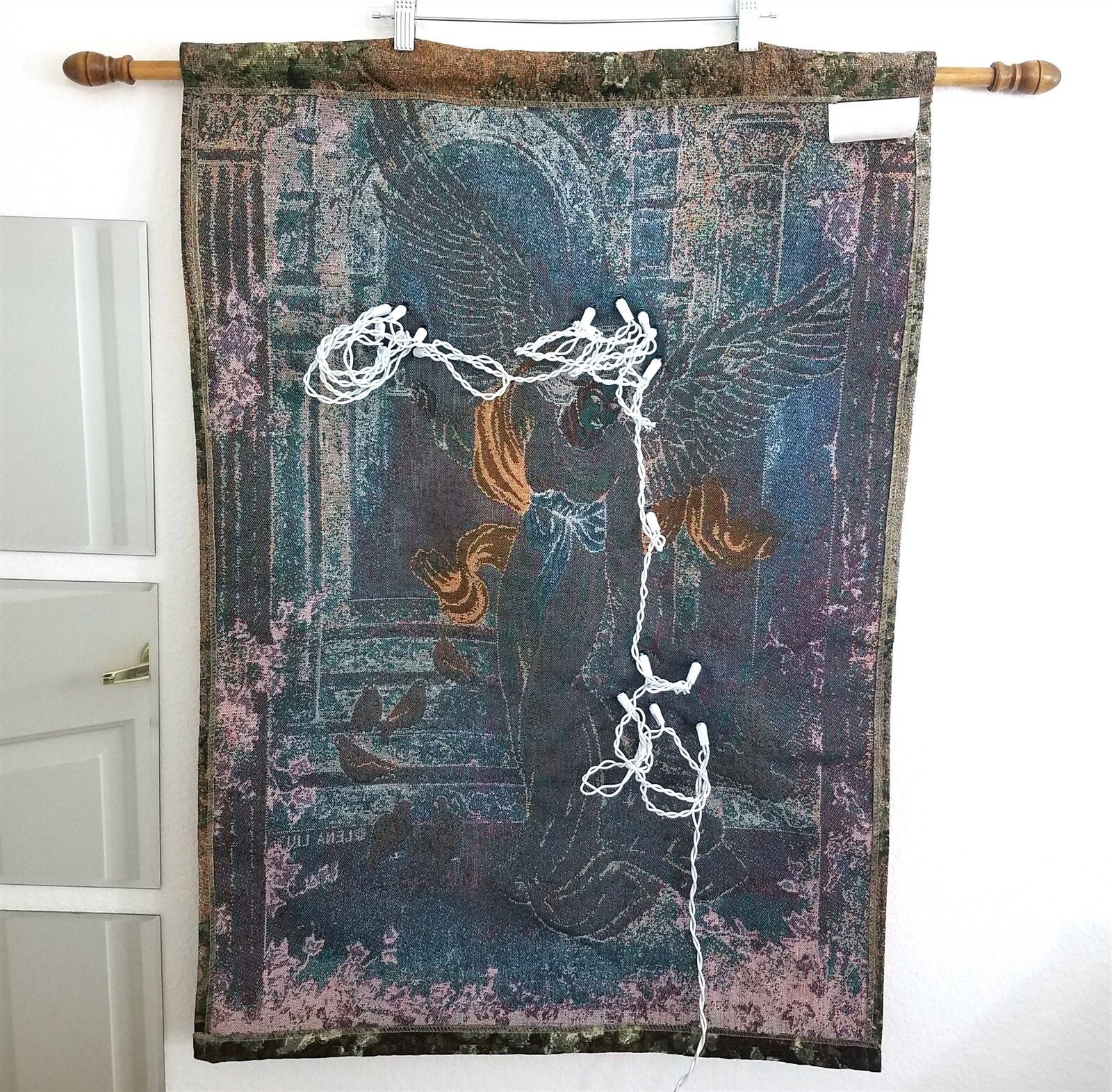 Christmas Tapestry Wall Hanging With Lights Angel Of Light Decoration 26x36 eBay