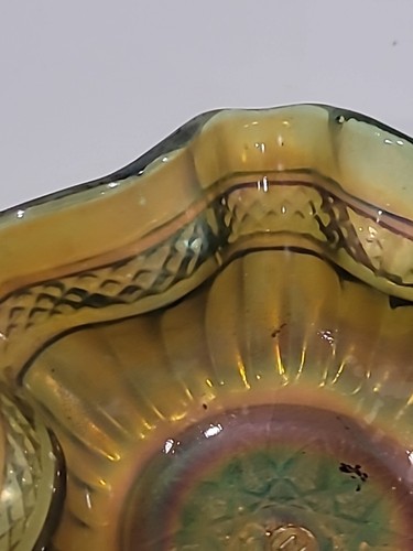Small Green/Gold Carnival Glass Vtg Northwood Bowl Ruffled Edge 6" Diameter - Picture 8 of 21