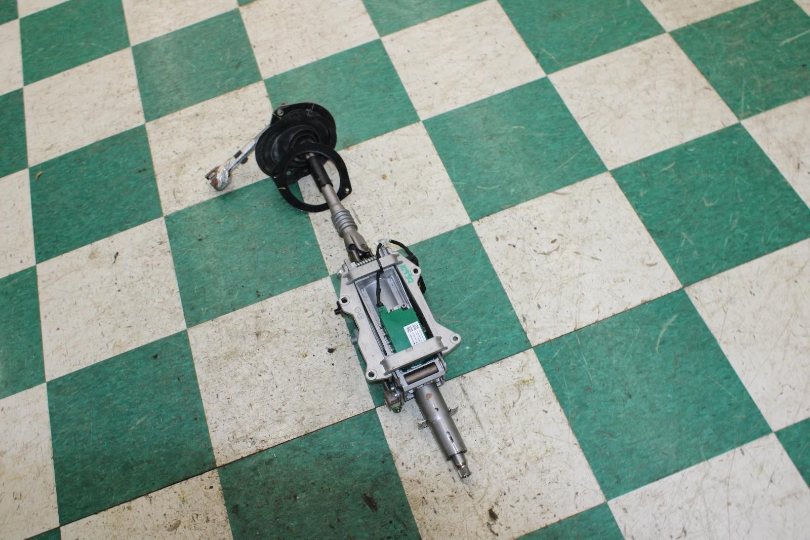 Maserati Ghibli 2014-2019 Steering column