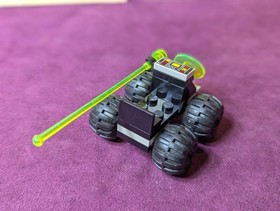 Lego space vintage 6812 & 6846 Grid trekkor Tri-star voyager Blacktron 2