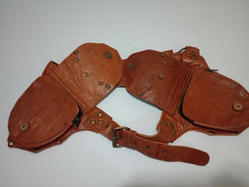 Cinturón utilitario vintage de cuero para festival de cadera cuatro bolsillos con cremallera ajustable tostado Foto 2 de 4