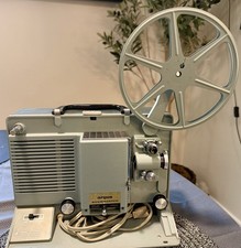 Argus Vintage Showmaster 500 Portable Movie Projector Film Reel To Reel Mint
