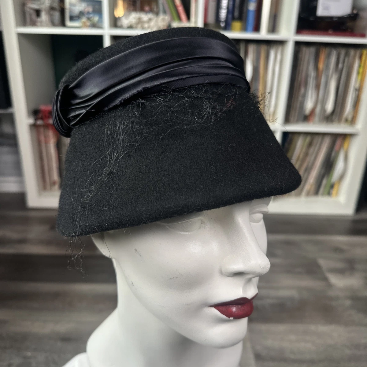 VTG 1950s Black‎ White Wool Felt Sculptural Cocktail Hat Fascinator Derby Church Black and white vintage lace fascinator tilt hat. Chic  main image 2