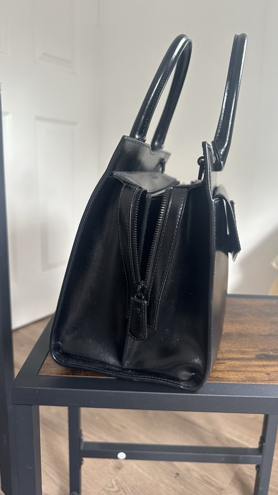 Borsa Saint Laurent nera uptown in pelle