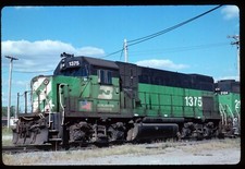 Diapositiva de riel original - BN Burlington Northern 1375 St Louis MO 9-17-1984 GP15-1