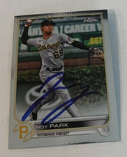 HOY PARK SIGNED 2022 TOPPS CHROME BASEBALL CARD AUTO