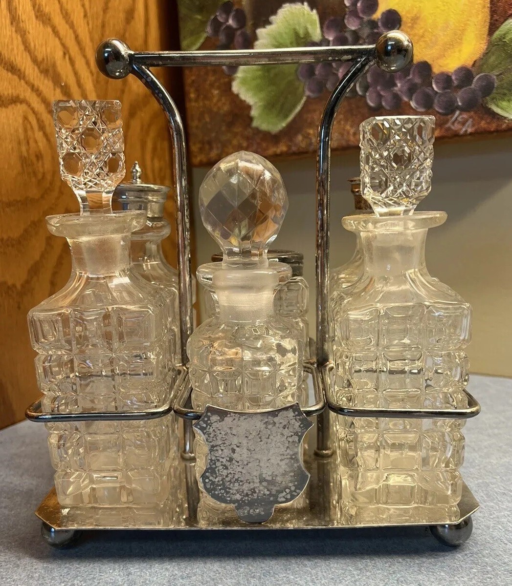 アンティーク雑貨 Antique Condiment Set (6 Pieces) Vintage Etched Glass 6 Piece Cruet Condiment Set Silver Plate