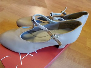 capezio 750
